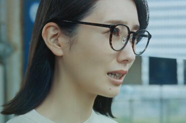 波瑠、メガネ変えた!?　気づかない彼氏に複雑な気持ちぶつける　パリミキ新CM「気づいて欲しかった」編