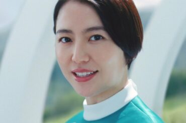 長澤まさみ、実は“未来人”だった？　美スタイル際立つ衣装にも注目　クボタ新CM「クボタが描く未来 スマートビレッジ構想」編