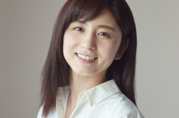 宇賀なつみ、爽やか白シャツ＆ナチュラルメーク　自然体で完全リモートインタビュー