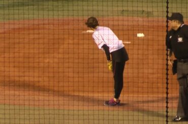 【ジャイアンツ】１０等身美女！「山岸舞彩 始球式」＠神宮 2014