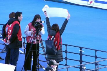 2019 J1 第33節 横浜F・マリノス vs 川崎フロンターレ - 取材に訪れていた三谷アナと久冨アナ