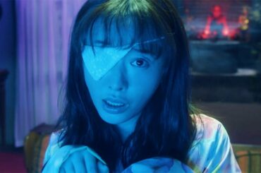 お岩さん・松本まりか、キュートな「うらめしや～」　家計簿の計算に悪戦苦闘　妖怪シェアハウス×ソニー銀行コラボCM