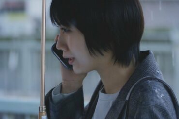 木梨憲武、大雨でぬれる松本穂香に温かい言葉　SmartHR新CM