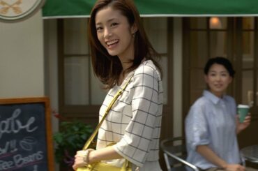 上戸彩「買い物しながらお金の管理」　「Visaデビットカード」CM