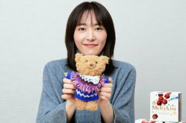 新垣結衣、“口どけの秘密”明かす　メルティーキッス「誕生物語」でナレーション【本編＆メーキング】