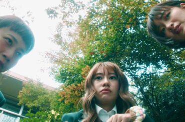 桜井玲香、三戸なつめ、岡崎紗絵、ダウジングで探し物!?映画『シノノメ色の週末』本編映像