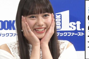 黒崎レイナ、仮面ライダー美女　“初シーツ”ショットに赤面も「120点」と自信　「黒崎レイナカレンダー 2020-2021」発売記念イベント