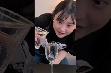 溢れたら負け！可愛い女子が表面張力対決してみた！#Shorts #日常