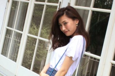 ノンノ１０月号　大政絢が特別付録のポーチを紹介！