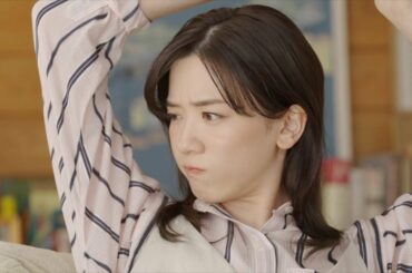 永野芽郁、中毒性のある音楽に“ぷく顔”披露！　犬との撮影でのハプニングに驚き　『湖池屋』「湖池屋プライドポテト」新CM「リニューアル」篇「家族」篇「犬」篇＆メイキング＆インタビュー