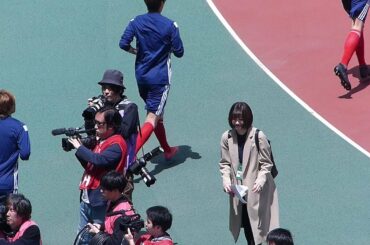 2019 J1 第09節 横浜F・マリノス vs 鹿島アントラーズ - 取材に来られていた久冨慶子アナ（マリノス 大津祐樹選手の奥様）