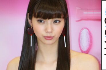 新川優愛、バービー風ファッションですらり美脚　プロポーションの秘訣は…　プリントシール機｢Barbie Your Doll｣発表会1