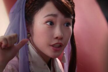 川栄李奈、織姫役でau三太郎新CMに出演　桃の中から「おりゃー！」と登場