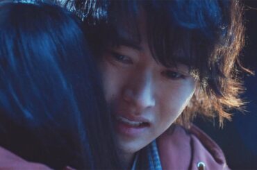 山崎賢人、清原果耶を強く抱きしめ…“時を超えて君を守る”　「夏への扉 ーキミのいる未来へー」特別映像「時を超える宗一郎編」
