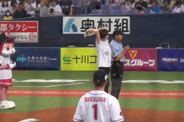 読売テレビアナウンサー 林マオ さん始球式