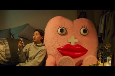 二階堂ふみx伊藤沙莉出演、話題作『生理ちゃん』が映画化　映画『生理ちゃん』予告編