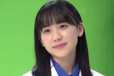 芦田愛菜、ふとした表情が大人！爪の先まで美しい人に憧れて／オフテクス「クリアデュー」CM＋メイキング＋インタビュー