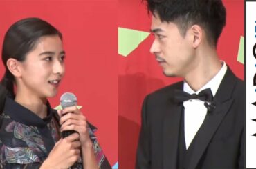 黒島結菜、成田凌との“向かい合う”シーンは「照れ臭かった」　映画「カツベン！」公開記念舞台あいさつ