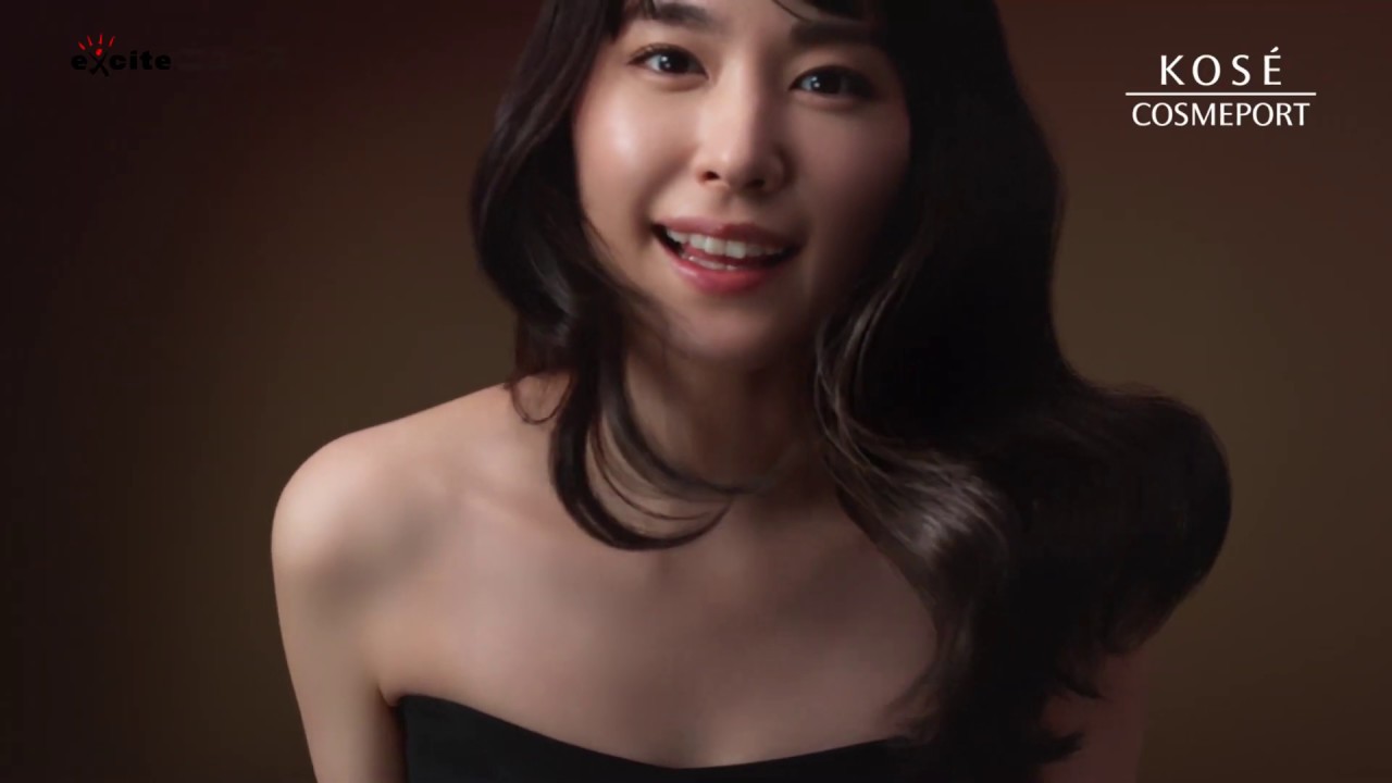 新垣結衣、大人の色気でセクシーな胸元『サロンスタイル ビオリス』新CM 新垣結衣、大人の色気でセクシーな胸元『サロンスタイル ビオリス』新CM