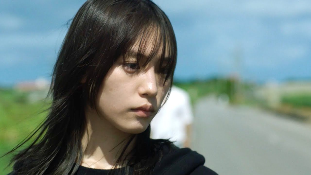 南沙良、道を歩く女と男の不可思議な関係/映画『沙良ちゃんの休日』予告編(MIRRORLIAR FILMS) 南沙良、道を歩く女と男の不可思議な関係/映画『沙良ちゃんの休日』予告編(MIRRORLIAR FILMS)