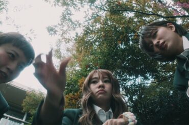 桜井玲香＆三戸なつめ＆岡崎紗絵、校舎裏でダウジング　掘り起こしてみると…「シノノメ色の週末」本編映像