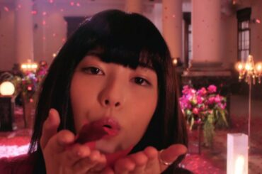 浜辺美波VS池田エライザの妖艶対決？　「賭ケグルイ」OP映像特別編第1弾が公開