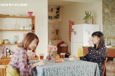 モー娘。石田亜佑美、“OG”道重さゆみと久々の再会でハイテンション！　手作りチーズケーキで女子トーク　『OCN モバイルONE』WEB動画「道重さゆみの部屋」