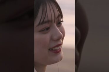 「ふざけないとさ、恥ずい」海辺でいちゃいちゃする夫婦🙈❤️ #瀬戸利樹 #紺野彩夏 #わた婚 #私たち結婚しました #shorts