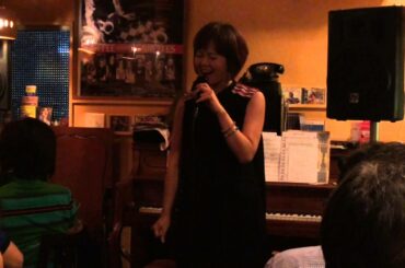 noanoaでシンガー阿部真由美さんとピアニスト山本美恵さんのライブ