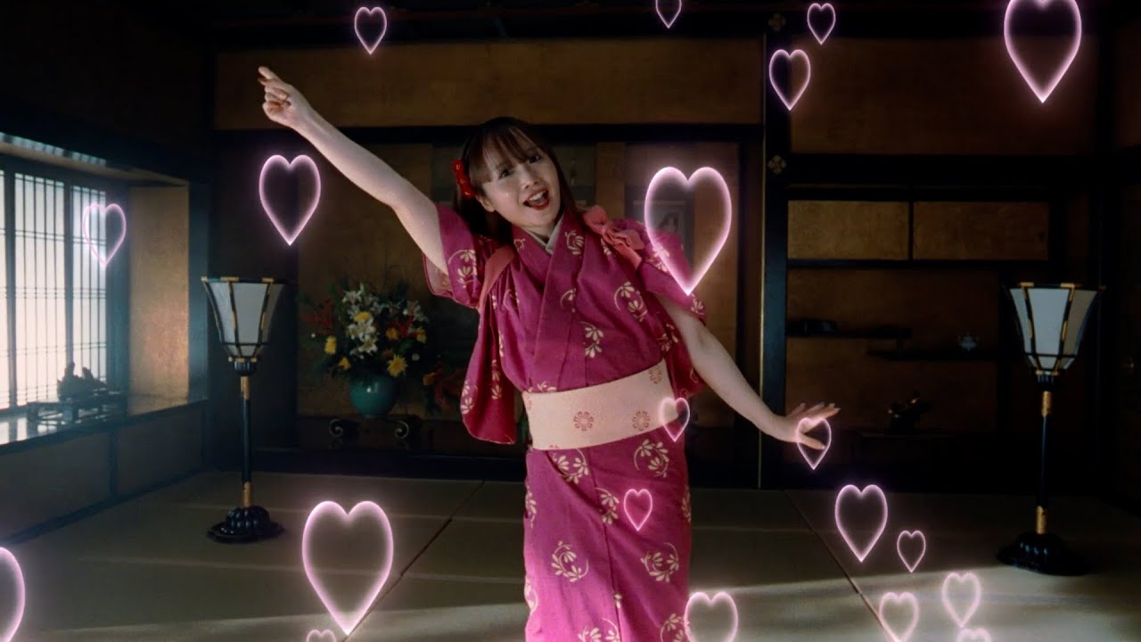 【au三太郎】@小豆、CMで有村架純&菅田将暉らと共演でソロダンス披露 お正月新CM「ココロ、オドルほうで。」篇 【au三太郎】@小豆、CMで有村架純&菅田将暉らと共演でソロダンス披露 お正月新CM「ココロ、オドルほうで。」篇