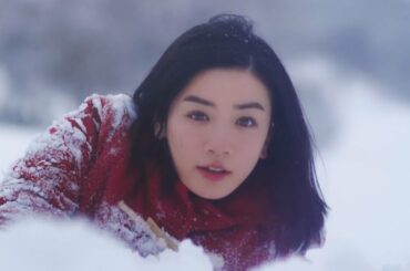 永野芽郁、「ロマンスの神様」口ずさみ、ゲレンデで恋するヒロインに　アルペン新CM出演