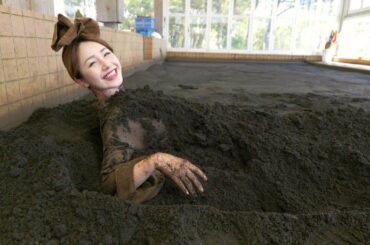 【アイドルの濡れ場】吉川友が指宿の砂風呂で整いました