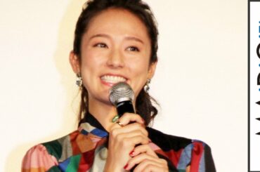 木村文乃、木村多江と華やかな装い　そろってスリットから美脚すらり　映画「RANMARU 神の舌を持つ男」スペシャルセレモニー