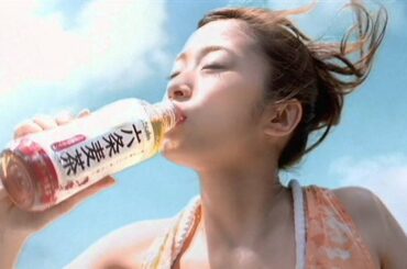 いいなCM　アサヒ飲料　六条麦茶　上戸彩　「盛夏」篇
