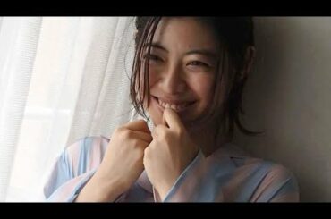 飾らない素顔、撮影の裏側を収めた！瀧本美織 2018カレンダーメイキング映像