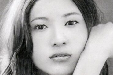鉛筆画 吉高由里子 完成までの一部始終 動画 早送り / Pencil drawing/ Yuriko Yoshitaka/ Portrait/ How To Draw