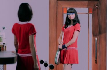 吉田羊と小松菜奈がピンクのミニスカ対決！WOWOWの新CM「全豪テニス」篇