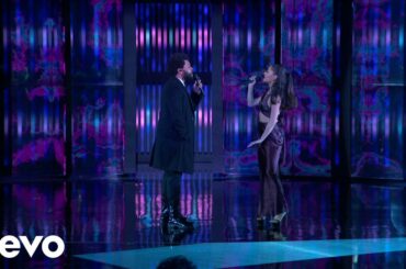 The Weeknd & Ariana Grande – Save Your Tears (Live on The 2021 iHeart Radio Music Awards)