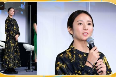 木村文乃、花柄ワンピ×厚底シューズの甘辛コーデ　シンプルアクセですっきりと