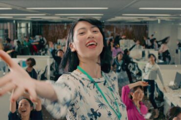三吉彩花がオフィスで踊りだす！ミュージカル映画「ダンスウィズミー」超特報が公開