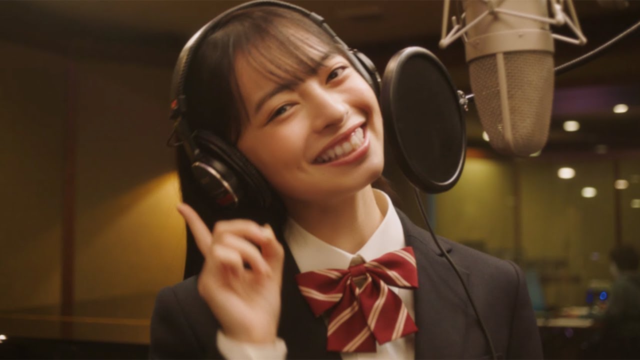 アンジュルム上國料萌衣、制服姿で「春一番」歌う! 恋する女子高生熱演 「マックフルーリー」新CM&ロングバージョン アンジュルム上國料萌衣、制服姿で「春一番」歌う! 恋する女子高生熱演 「マックフルーリー」新CM&ロングバージョン