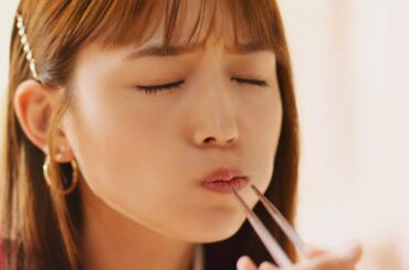 川口春奈、大とろパクッ！至福の表情…思わず心の声も　はま寿司新テレビCM「大とろ祭　はまい！」編