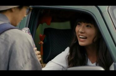 蘭丸（向井理）と再会、光（木村文乃）のワゴンが大陥没に…！／映画『RANMARU　神の舌を持つ男』本編映像