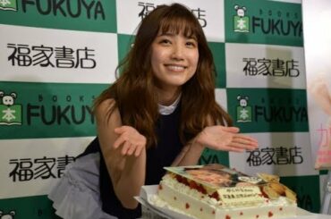 AKB48加藤玲奈、初ソロ写真集は「女の子のためのエロ本」 大胆露出 2018 03 28