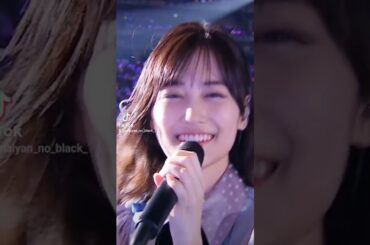 【山下美月】12秒間の至福‼️もう可愛すぎてカメラさんも釘付け💕🥰