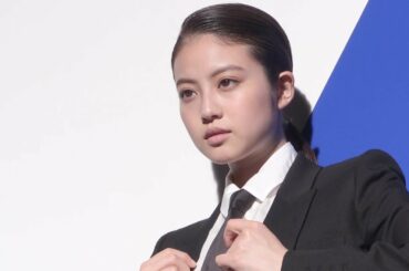 今田美桜、スーツでクールに口ずさむクセになるリズム／SCSK CM＋メイキング＋インタビュー