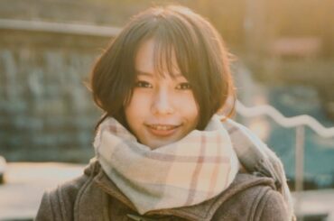 マフラーで髪もっこりの南沙良がカワイイ！　キリン「午後の紅茶」TV-CM　世界で、いちばん、あったかい。冬　親子の絆編』