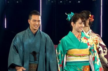 早見あかりと市原隼人がTGCで福家堂本舗ステージに登場！