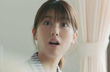 浜辺美波、入院!?　姉・有村架純の“お見舞いど忘れ”に不満顔　「医療共済 メディフル」新CM