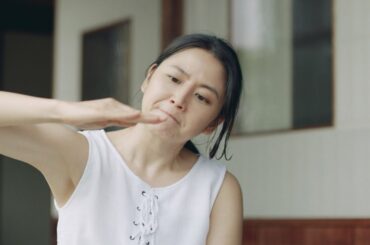 長澤まさみ、流暢な関西弁披露　大日本除虫菊『虫コナーズ』TV-CM「はずしてみたら？」篇＆「ふんばる手」篇